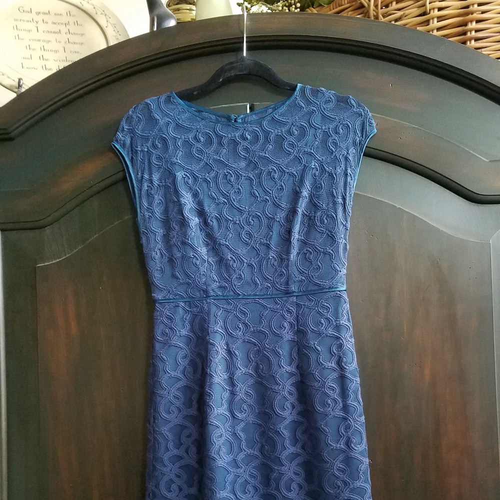PETITE Peacock lace dress with key hole opening